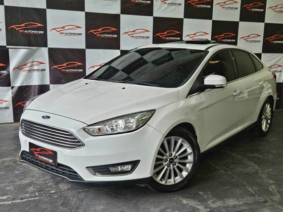 FORD FOCUS 2.0 TITANIUM 16V FLEX 4P POWERSHIFT FORD FOCUS 2.0 TITANIUM 16V FLEX 4P POWERSHIFT